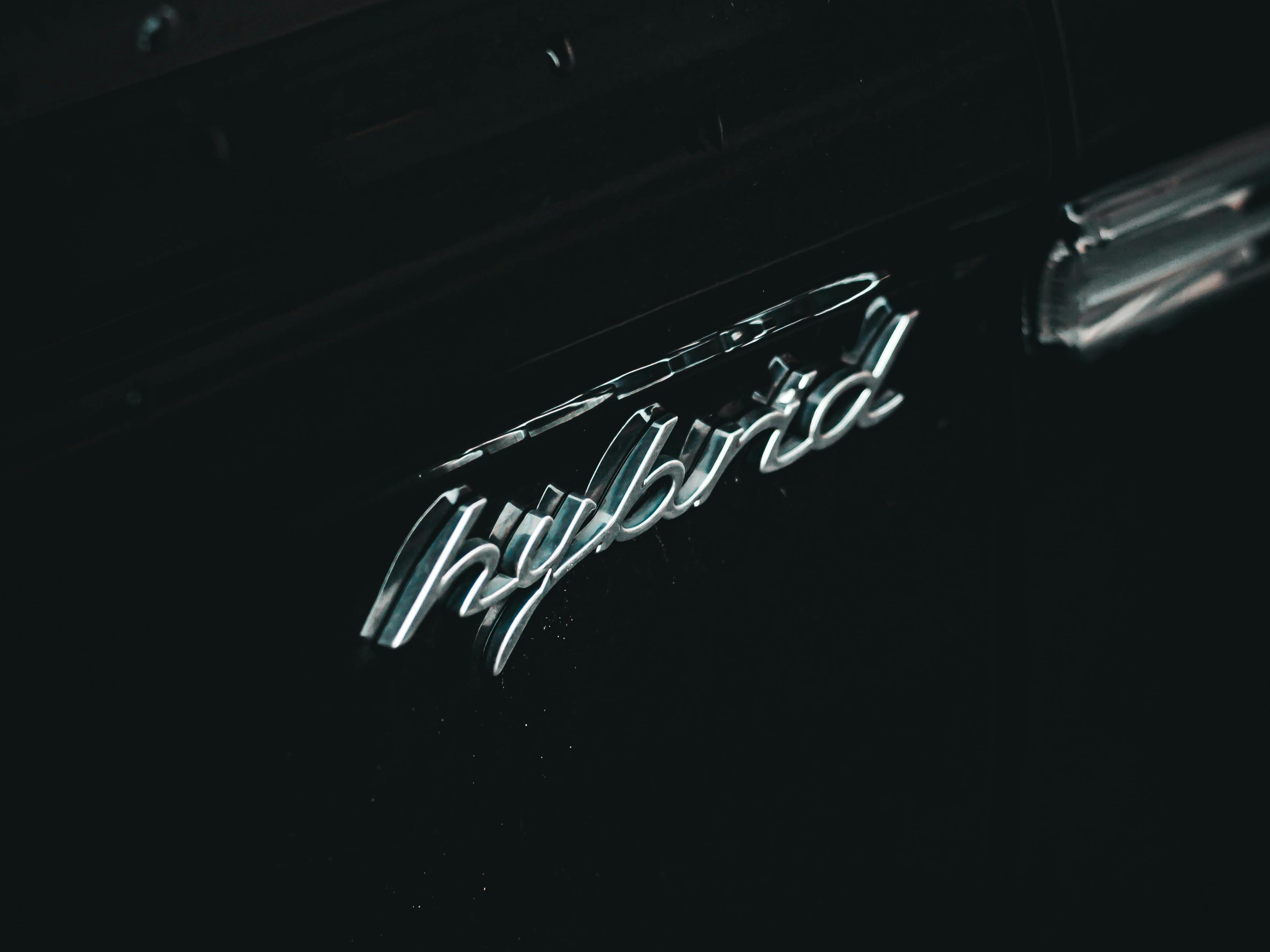 Hybride logo voiture