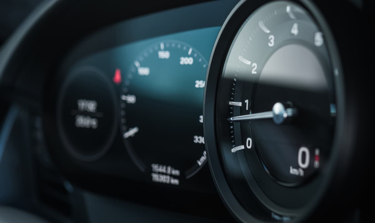 Compteur de vitesse voiture